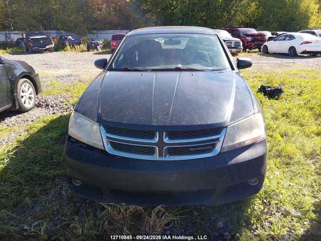 12710845 :رقم المزاد ، 1B3BD1FB4BN557674 vin ، 2011 Dodge Avenger مزاد بيع
