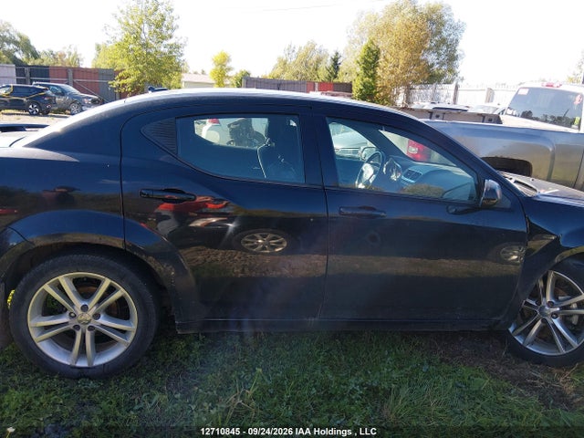 12710845 :رقم المزاد ، 1B3BD1FB4BN557674 vin ، 2011 Dodge Avenger مزاد بيع