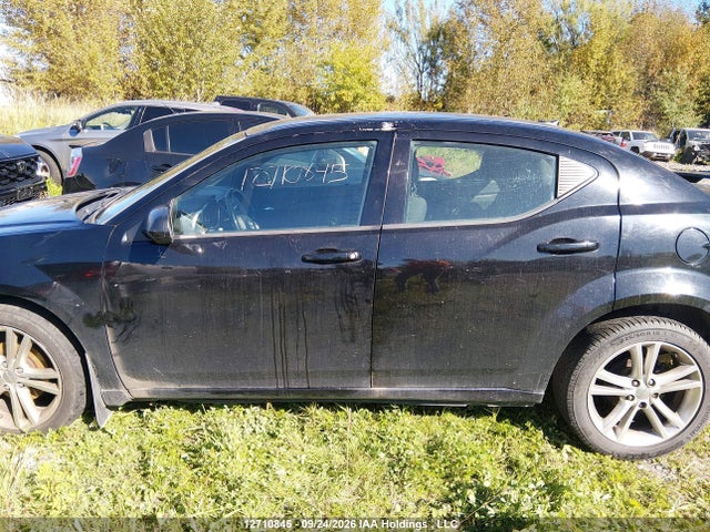 12710845 :رقم المزاد ، 1B3BD1FB4BN557674 vin ، 2011 Dodge Avenger مزاد بيع