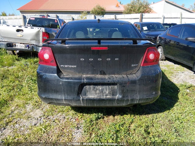 12710845 :رقم المزاد ، 1B3BD1FB4BN557674 vin ، 2011 Dodge Avenger مزاد بيع
