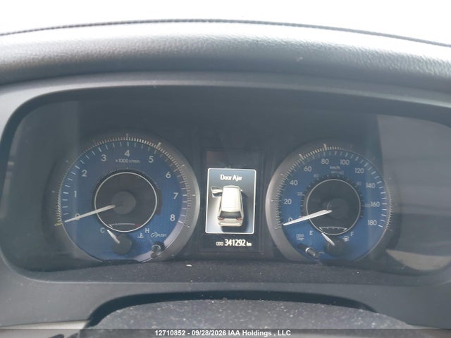 5TDDK3DC8FS102346 Toyota Sienna Xle 7 Passenger