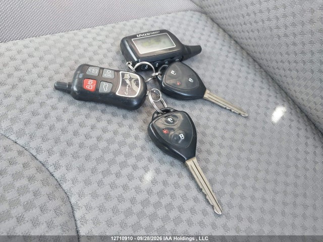 Продажа на аукционе авто 2006 Toyota Rav4, vin: JTMBD33V966007475, номер лота: 12710910