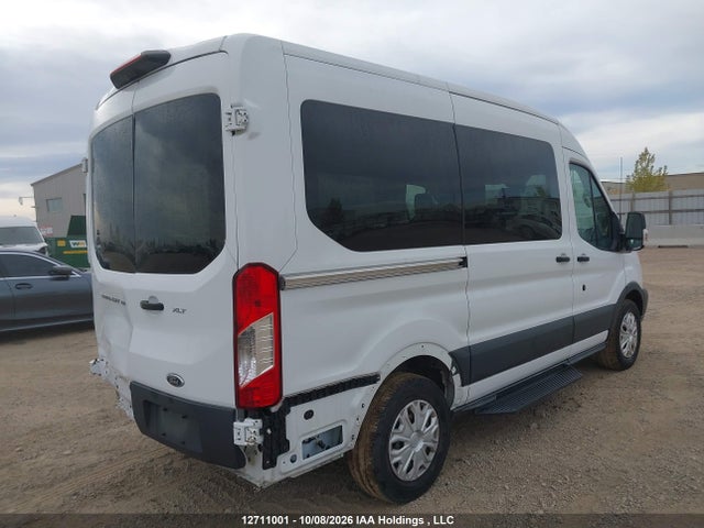 Ford Transit T-150 2018 1FMZK1CM7JKA90674 Image 4