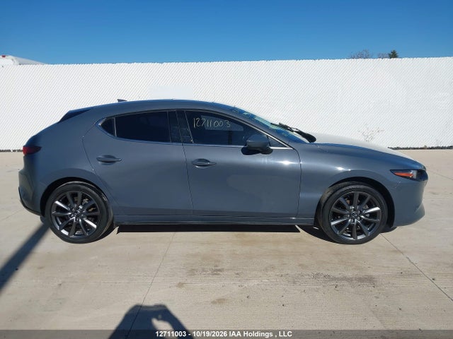 Продаж на аукціоні авто 2021 Mazda 3 Premium, vin: JM1BPAML0M1345950, номер лоту: 12711003