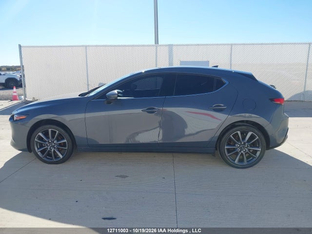 Продаж на аукціоні авто 2021 Mazda 3 Premium, vin: JM1BPAML0M1345950, номер лоту: 12711003