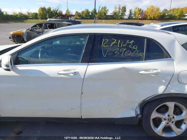 12711020 :رقم المزاد ، WDCTG4GB6JJ390258 vin ، 2018 Mercedes-benz Gla Gla 250 مزاد بيع