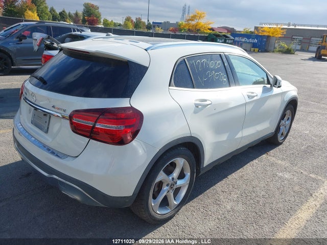 12711020 :رقم المزاد ، WDCTG4GB6JJ390258 vin ، 2018 Mercedes-benz Gla Gla 250 مزاد بيع