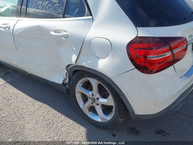 12711020 :رقم المزاد ، WDCTG4GB6JJ390258 vin ، 2018 Mercedes-benz Gla Gla 250 مزاد بيع