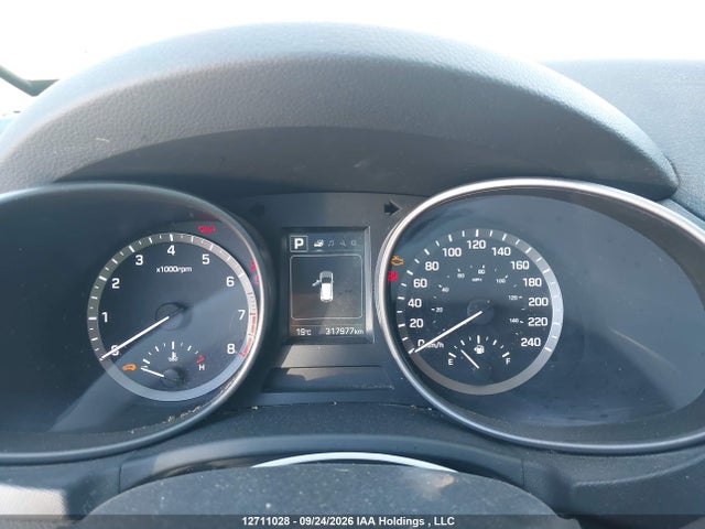 12711028 :رقم المزاد ، 5XYZUDLB6HG463279 vin ، 2017 Hyundai Santa Fe Sport مزاد بيع