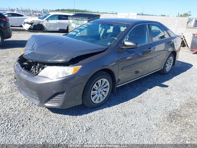 12711051 :رقم المزاد ، 4T1BF1FKXDU257859 vin ، 2013 Toyota Camry L/se/le/xle مزاد بيع