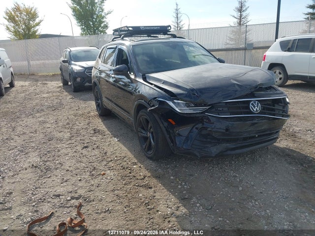 Aukcja sprzedaży 2023 Volkswagen Tiguan Comfortline R-line Black, vin: 3VV8B7AXXPM005409, numer aukcji: 12711079