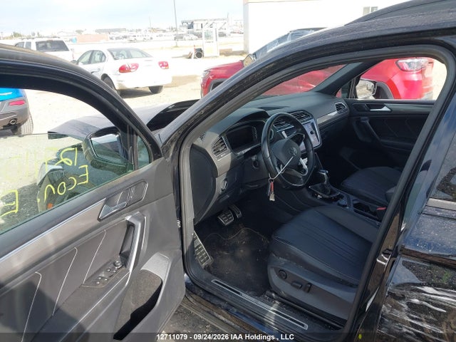 Продажа на аукционе авто 2023 Volkswagen Tiguan Comfortline R-line Black, vin: 3VV8B7AXXPM005409, номер лота: 12711079