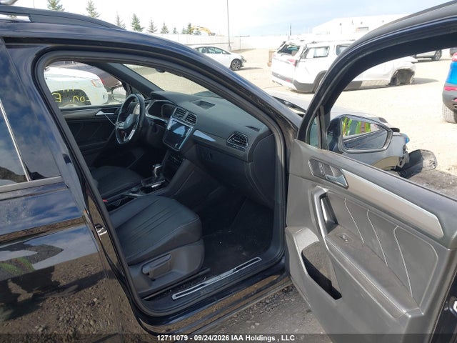 Продажа на аукционе авто 2023 Volkswagen Tiguan Comfortline R-line Black, vin: 3VV8B7AXXPM005409, номер лота: 12711079