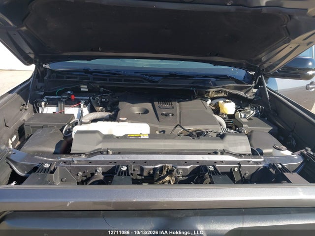 5TFWA5DB7RX168822 Toyota Tundra Crewmax Limited/crewmax Platinum/crewmax 1794