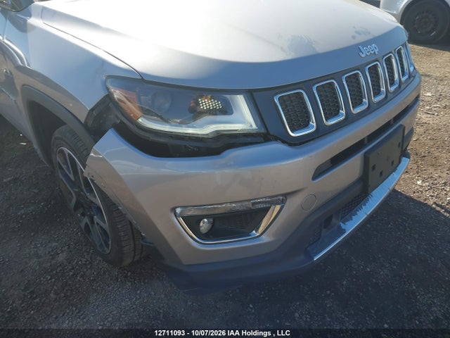 Jeep Compass Limited 2018 3C4NJDCB8JT396173 Image 18