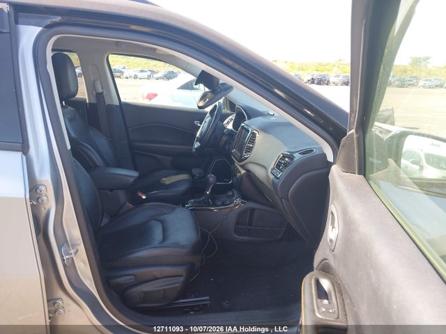 Jeep Compass Limited 2018 3C4NJDCB8JT396173 Image 5