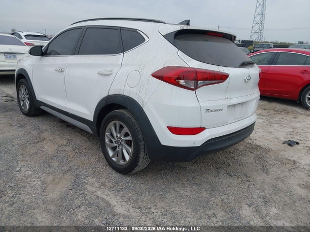 12711183 :رقم المزاد ، KM8J3CA42JU813232 vin ، 2018 Hyundai Tucson Luxury 2.0l مزاد بيع