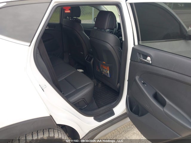 12711183 :رقم المزاد ، KM8J3CA42JU813232 vin ، 2018 Hyundai Tucson Luxury 2.0l مزاد بيع