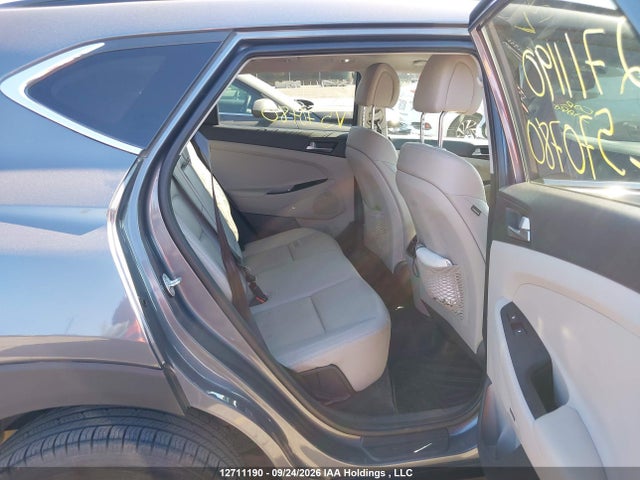 Hyundai Tucson Luxury 2017 KM8J3CA48HU570780 Image 8