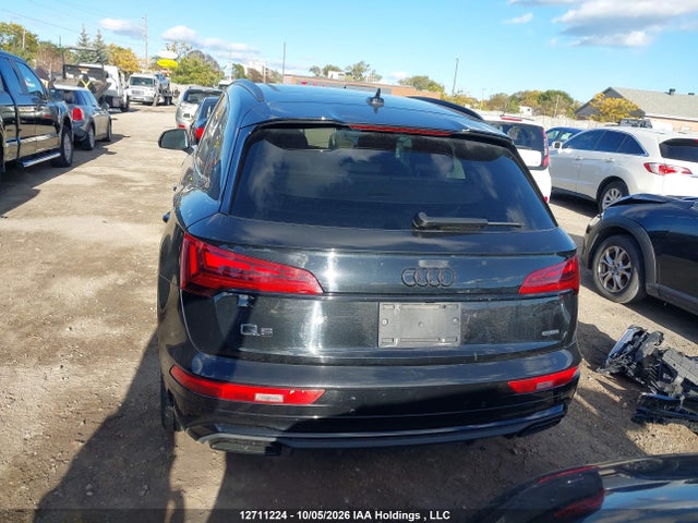 Audi Q5 Progressiv 2021 WA1EAAFYXM2083883 Image 17