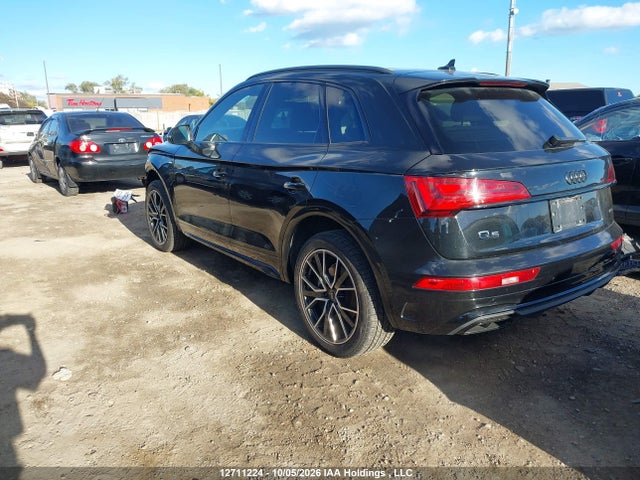 Audi Q5 Progressiv 2021 WA1EAAFYXM2083883 Image 3