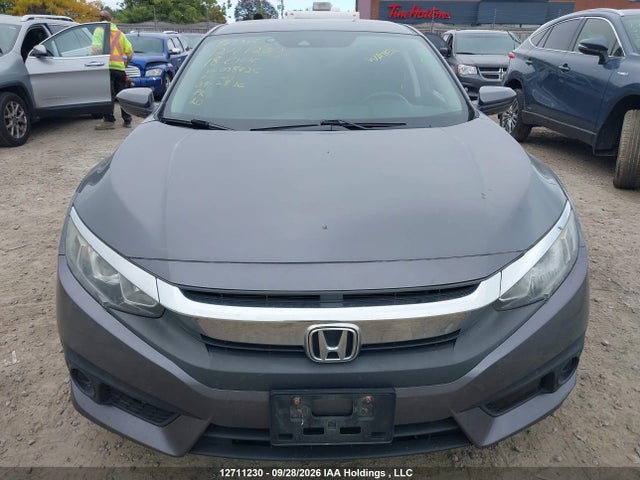 2HGFC2F66JH028425 Honda Civic