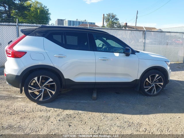 Volvo Xc40 T5 R-design 2020 YV4162UM3L2277579 Image 13