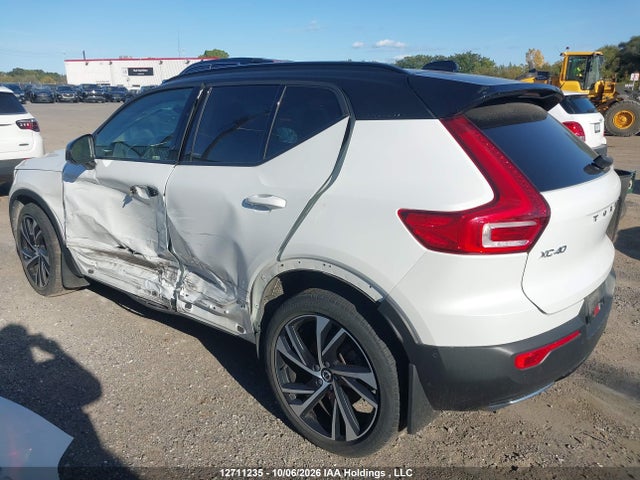 Volvo Xc40 T5 R-design 2020 YV4162UM3L2277579 Image 14