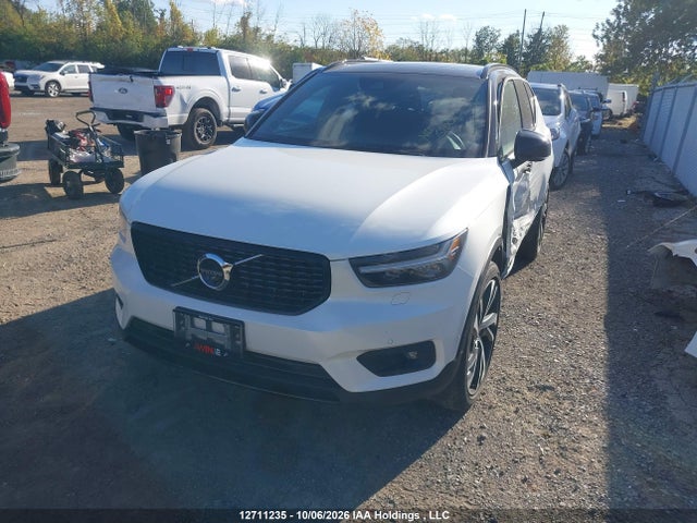 Volvo Xc40 T5 R-design 2020 YV4162UM3L2277579 Image 2