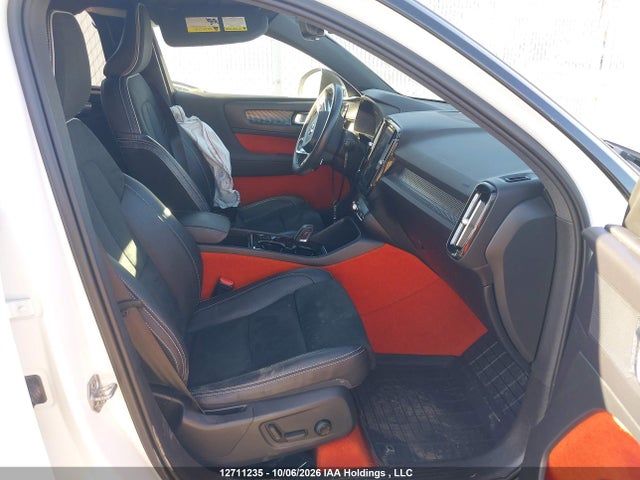 Volvo Xc40 T5 R-design 2020 YV4162UM3L2277579 Image 5
