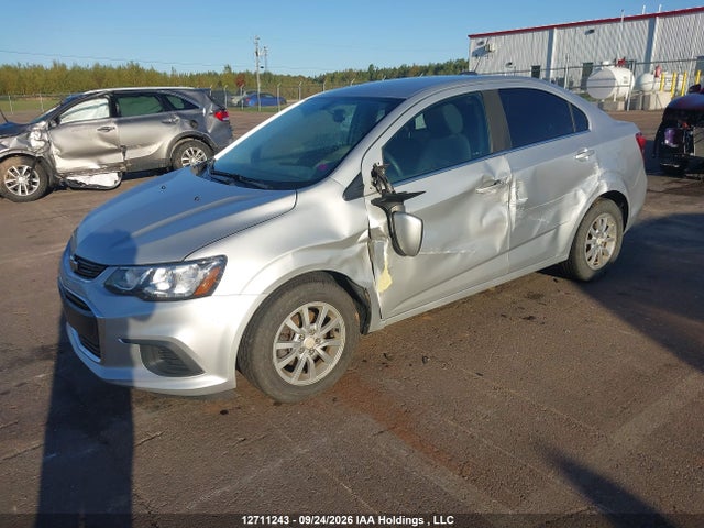 12711243 :رقم المزاد ، 1G1JD5SH6J4117870 vin ، 2018 Chevrolet Sonic Lt مزاد بيع