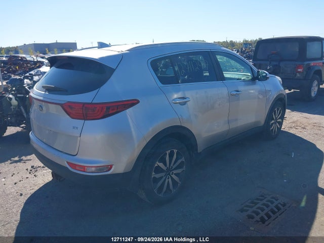 KIA Sportage 2017 KNDPNCAC7H7200936 Image 4