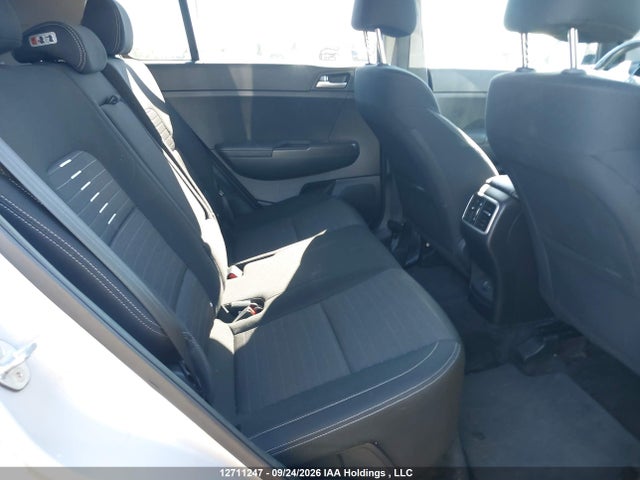 KIA Sportage 2017 KNDPNCAC7H7200936 Image 8