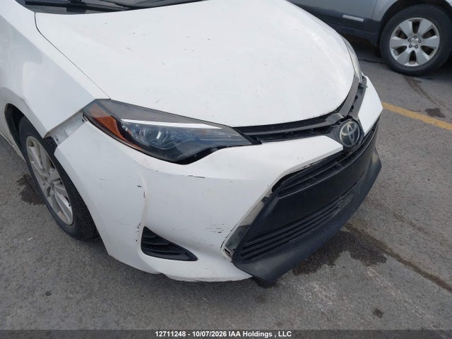 Toyota COROLLA LE 2018 2T1BURHE7JC053156 Image 12
