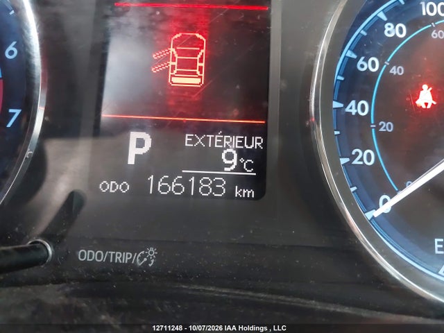 Toyota COROLLA LE 2018 2T1BURHE7JC053156 Image 16