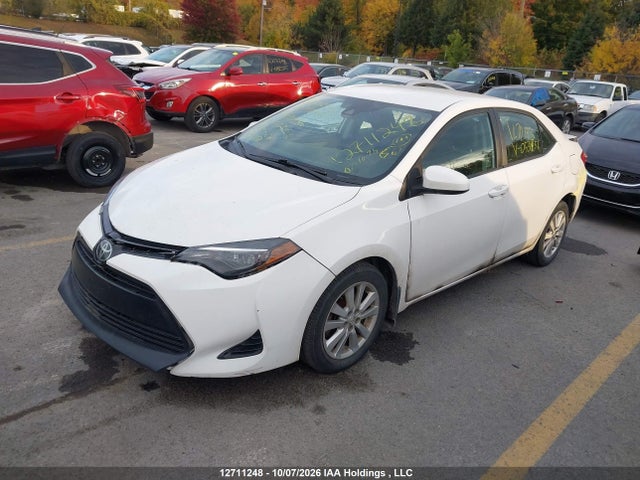 Toyota COROLLA LE 2018 2T1BURHE7JC053156 Image 2