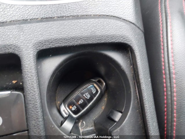 Продаж на аукціоні авто 2018 Hyundai Elantra Gt Sport, vin: KMHH55LC3JU028372, номер лоту: 12711249