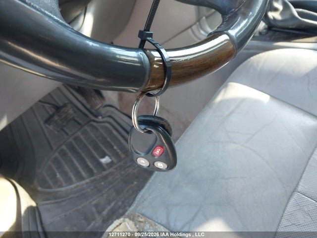 12711270 :رقم المزاد ، 5GADS13S852181358 vin ، 2005 Buick Rainier Cxl مزاد بيع