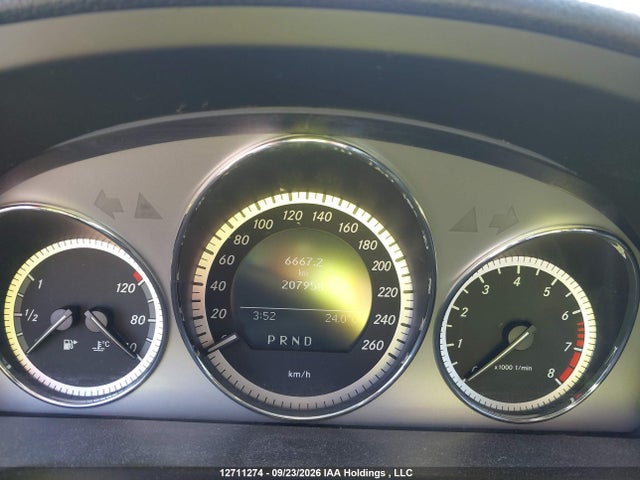 2011 Mercedes-benz C 250 4matic მანქანა იყიდება აუქციონზე, vin: WDDGF8FB0BA518097, აუქციონის ნომერი: 12711274