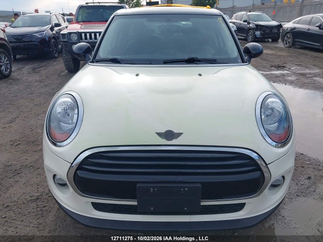 Mini 5 Door Cooper 2017 WMWXU1C31H2F79014 Image 12