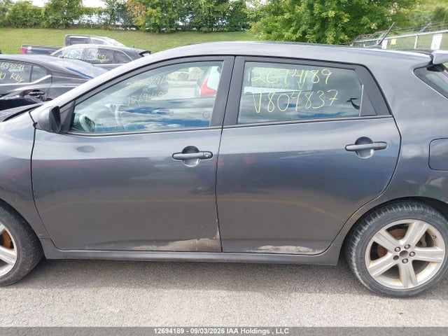 12694189 :رقم المزاد ، 2T1KU4EE4CC804837 vin ، 2012 Toyota Matrix مزاد بيع
