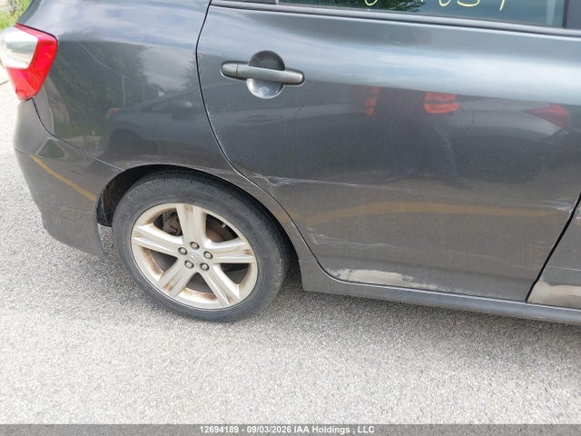 12694189 :رقم المزاد ، 2T1KU4EE4CC804837 vin ، 2012 Toyota Matrix مزاد بيع