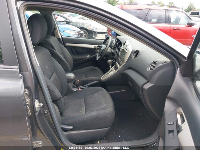 12694189 :رقم المزاد ، 2T1KU4EE4CC804837 vin ، 2012 Toyota Matrix مزاد بيع