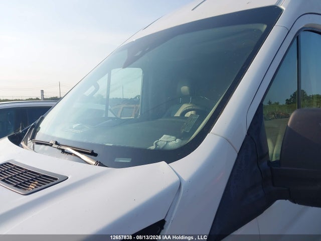Ford Transit-250 2019 1FTYR3XM1KKA21871 Image 18