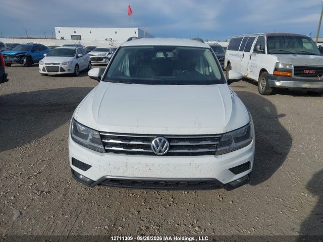 3VV0B7AX8JM029597 Volkswagen TIGUAN S
