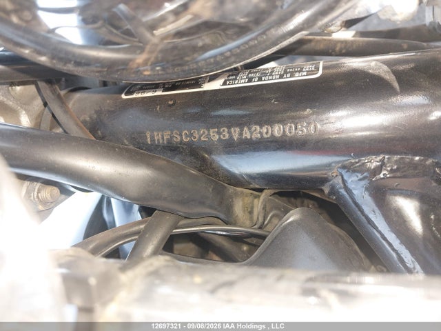 12697321 :رقم المزاد ، 1HFSC3253VA200050 vin ، 1997 Honda Vt1100 C2 مزاد بيع