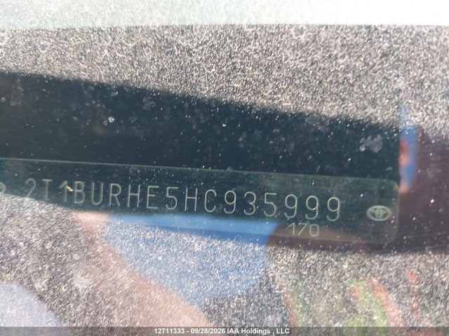 12711333 :رقم المزاد ، 2T1BURHE5HC935999 vin ، 2017 Toyota Corolla Le مزاد بيع