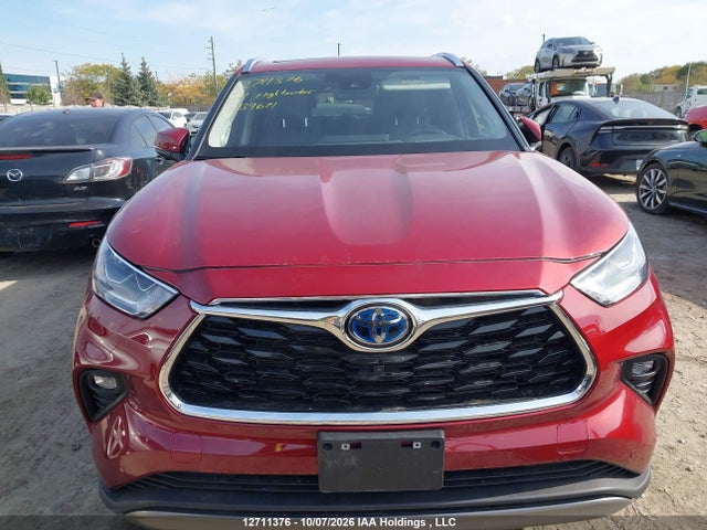12711376 :رقم المزاد ، 5TDEBRCH5RS139671 vin ، 2024 Toyota Highlander مزاد بيع