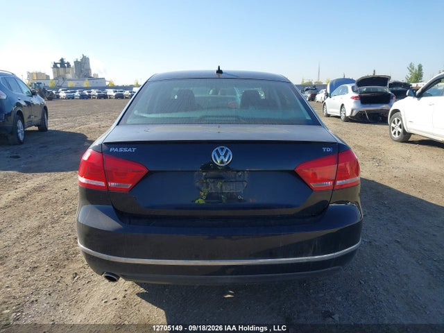 1VWBV7A31FC056125 Volkswagen Passat 2.0 Tdi Comfortline