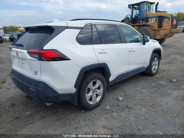 2T3B1RFV8KC021448 Toyota RAV4 LE